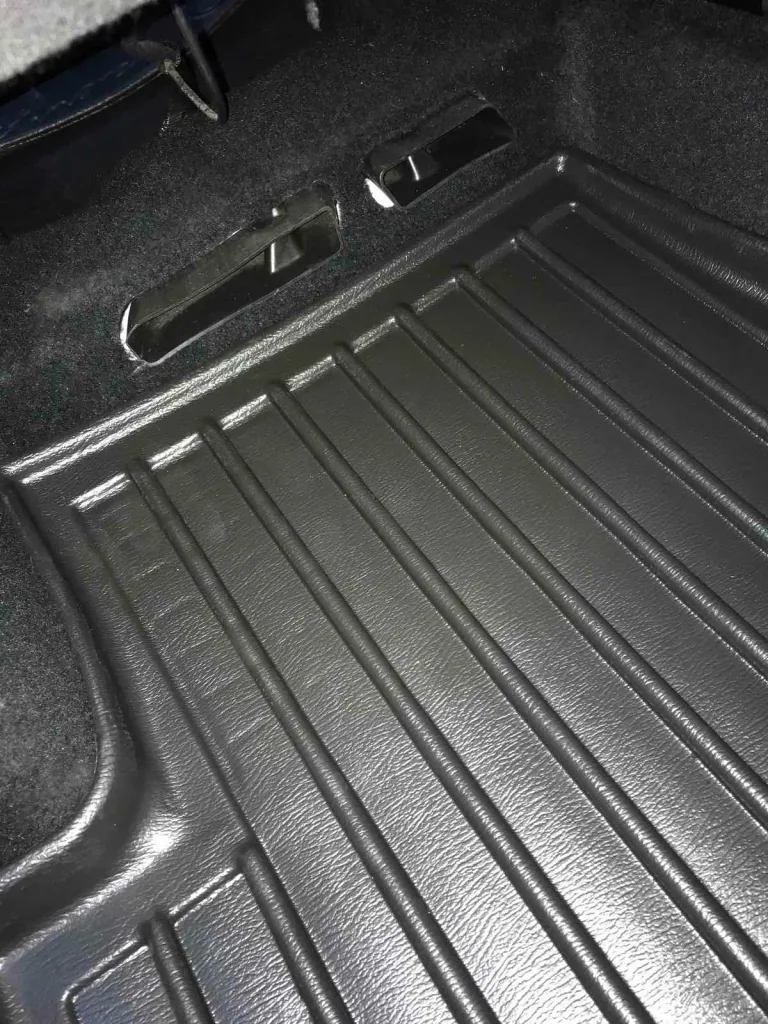 Gummifußmatten Auto für Volkswagen Tiguan II (2015-2024), 3D, passgenau, mit hohem Rand, geruchlos